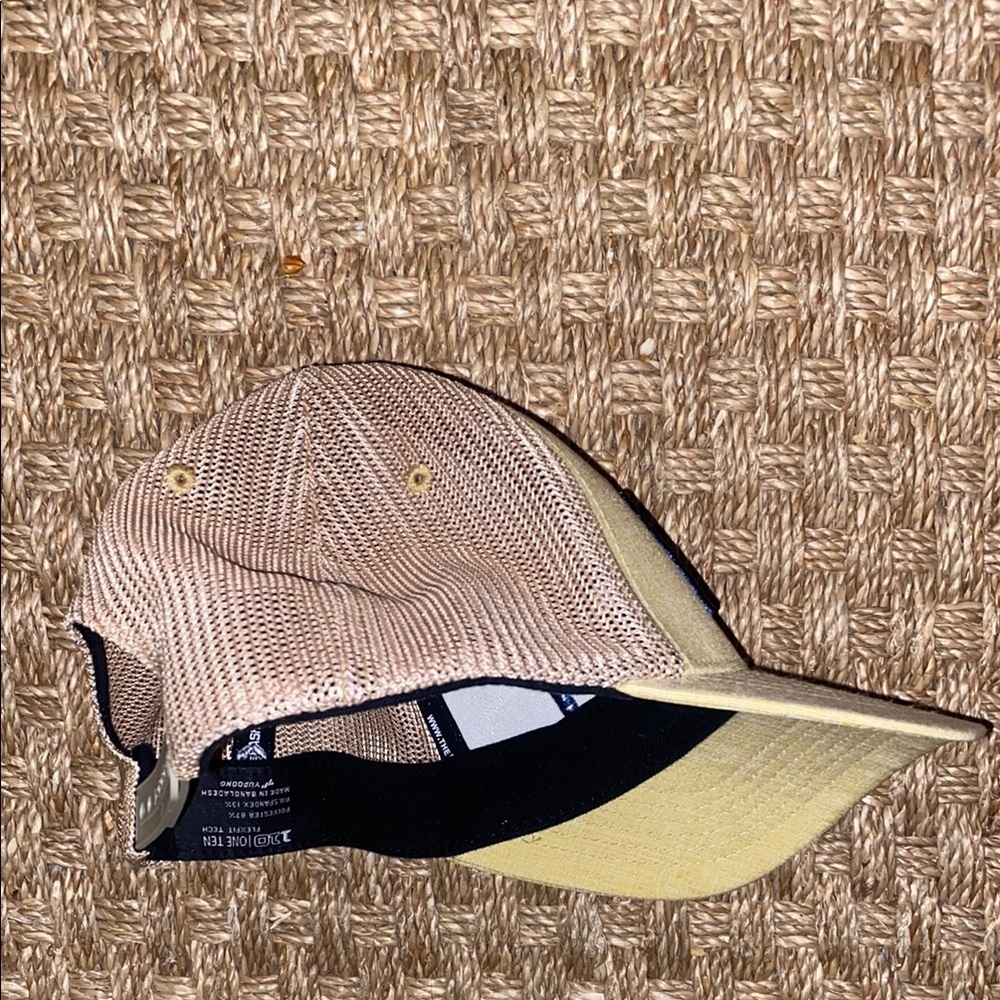 The NASH Collection Trucker Hat - Picture 4 of 7